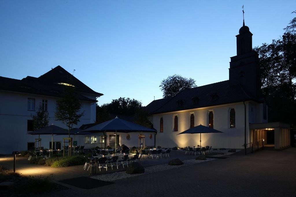 Haus Venusberg Jugendbildungsstaette Bonn Hotel Exterior photo